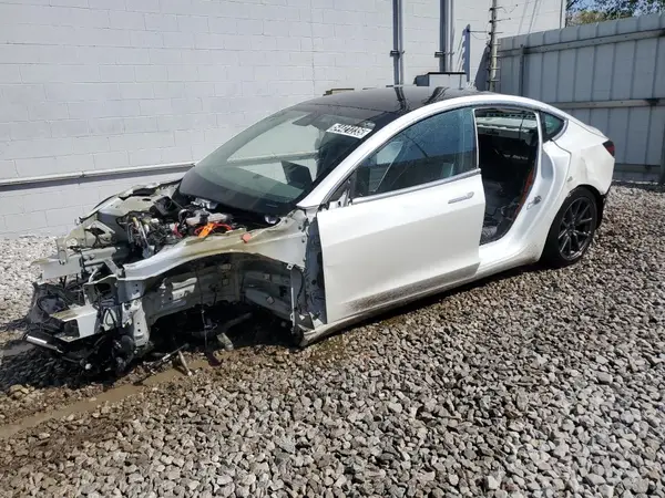 5YJ3E1EA5LF612626 2020 TESLA MODEL 3 - Image 1