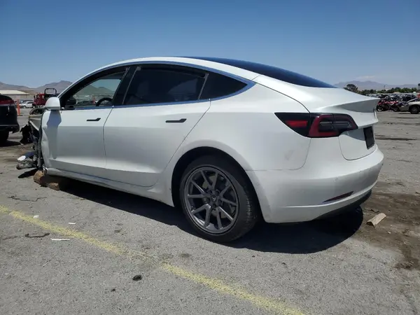 5YJ3E1EA5LF612707 2020 TESLA MODEL 3 - Image 2