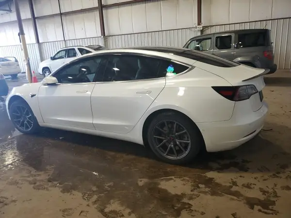 5YJ3E1EA5LF615543 2020 TESLA MODEL 3 - Image 2