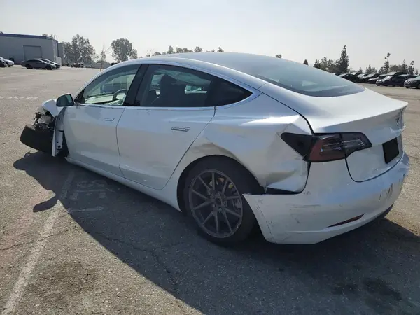 5YJ3E1EA5LF632178 2020 TESLA MODEL 3 - Image 2