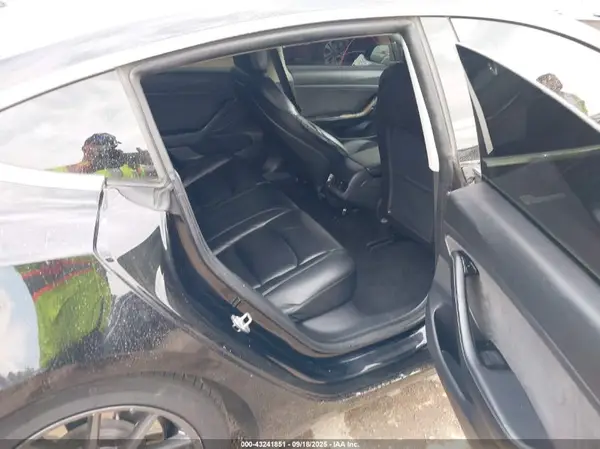 5YJ3E1EA5LF633704 2020 TESLA MODEL 3 - Image 8
