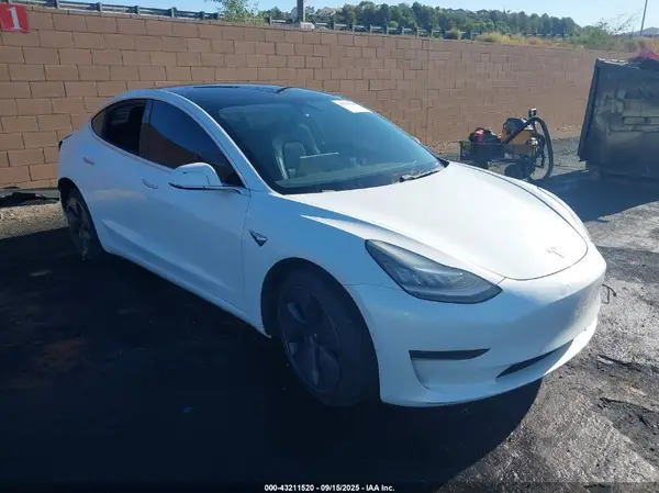 5YJ3E1EA5LF634030 2020 TESLA MODEL 3 - Image 1