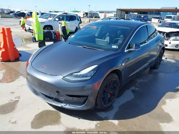 5YJ3E1EA5LF644864 2020 TESLA MODEL 3 - Image 2