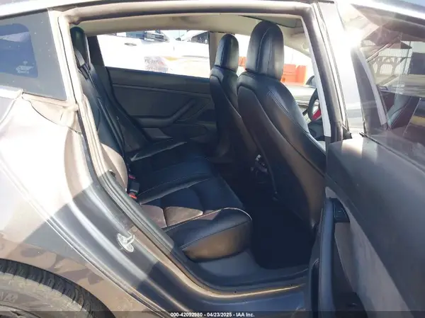 5YJ3E1EA5LF644864 2020 TESLA MODEL 3 - Image 8