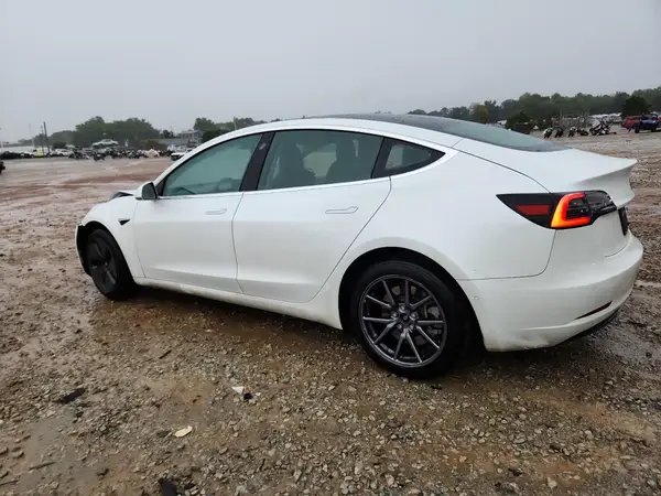 5YJ3E1EA5LF645335 2020 TESLA MODEL 3 - Image 2