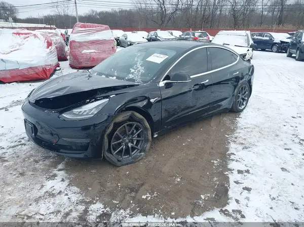 5YJ3E1EA5LF657582 2020 TESLA MODEL 3 - Image 2