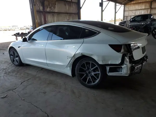 5YJ3E1EA5LF660093 2020 TESLA MODEL 3 - Image 2
