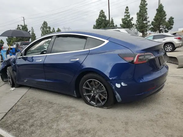 5YJ3E1EA5LF662474 2020 TESLA MODEL 3 - Image 2