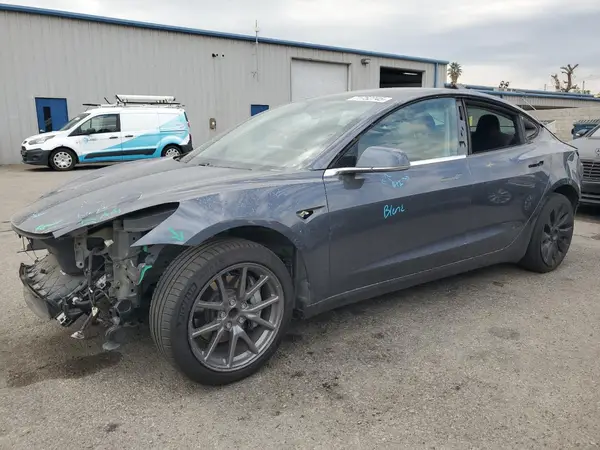 5YJ3E1EA5LF705002 2020 TESLA MODEL 3 - Image 1