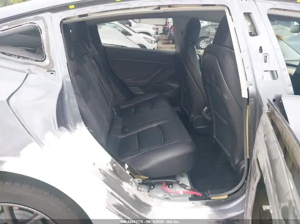 5YJ3E1EA5LF705081 2020 TESLA MODEL 3 - Image 8