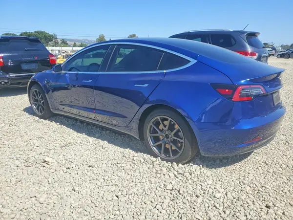 5YJ3E1EA5LF705923 2020 TESLA MODEL 3 - Image 2