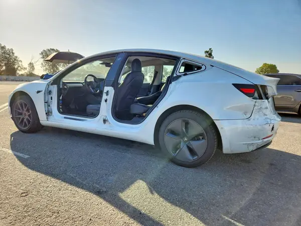 5YJ3E1EA5LF706148 2020 TESLA MODEL 3 - Image 2