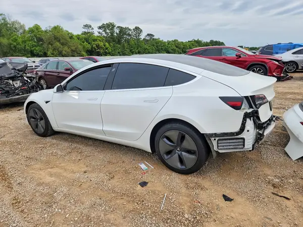5YJ3E1EA5LF707199 2020 TESLA MODEL 3 - Image 2