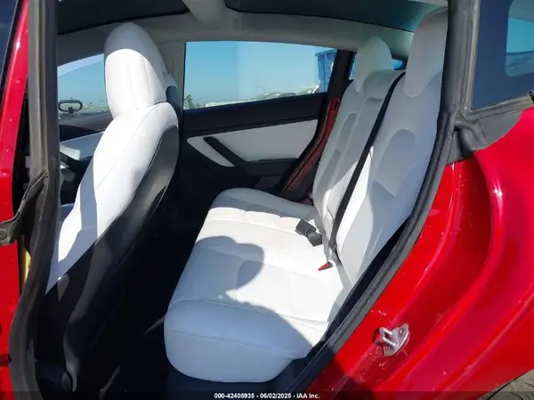 5YJ3E1EA5LF710197 2020 TESLA MODEL 3 - Image 8