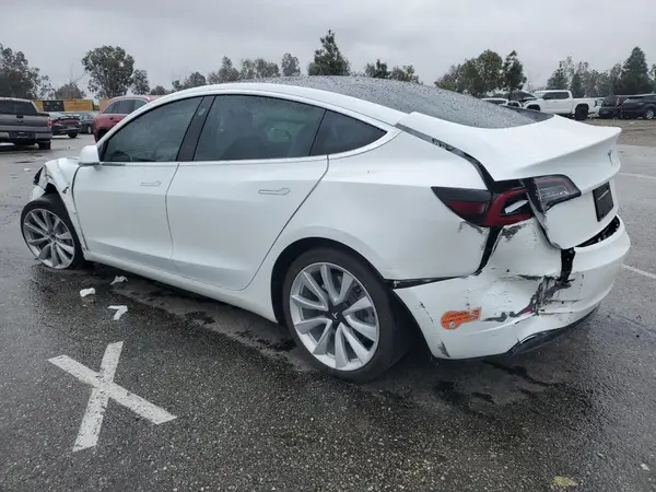 5YJ3E1EA5LF717635 2020 TESLA MODEL 3 - Image 2