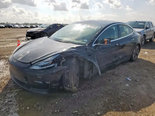 5YJ3E1EA5LF736511 2020 TESLA MODEL 3 - Image 1