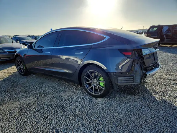5YJ3E1EA5LF743524 2020 TESLA MODEL 3 - Image 2