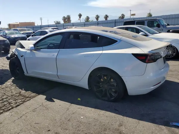 5YJ3E1EA5LF743863 2020 TESLA MODEL 3 - Image 2