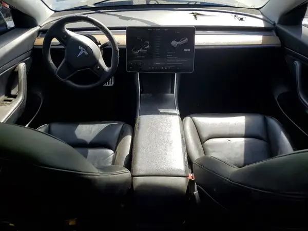 5YJ3E1EA5LF743863 2020 TESLA MODEL 3 - Image 8