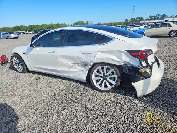 5YJ3E1EA5LF783893 2020 TESLA MODEL 3 - Image 2
