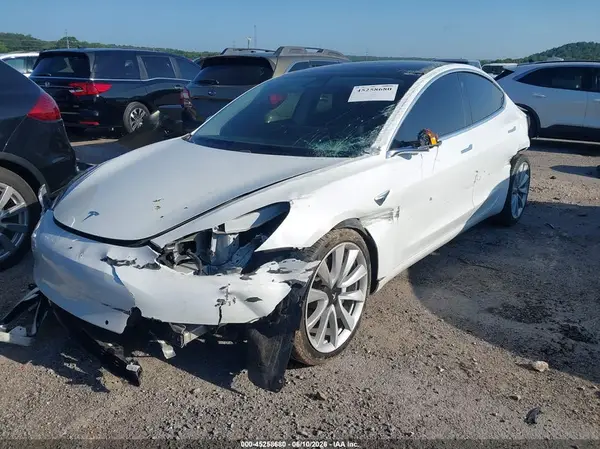 5YJ3E1EA5LF785708 2020 TESLA MODEL 3 - Image 2