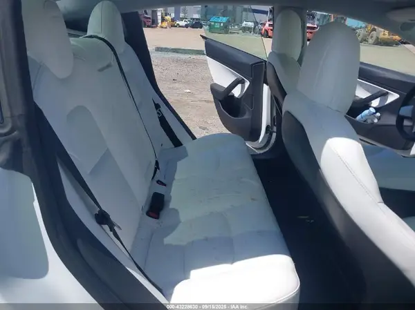 5YJ3E1EA5LF793291 2020 TESLA MODEL 3 - Image 8