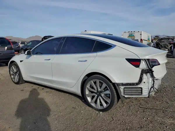 5YJ3E1EA5LF798006 2020 TESLA MODEL 3 - Image 2