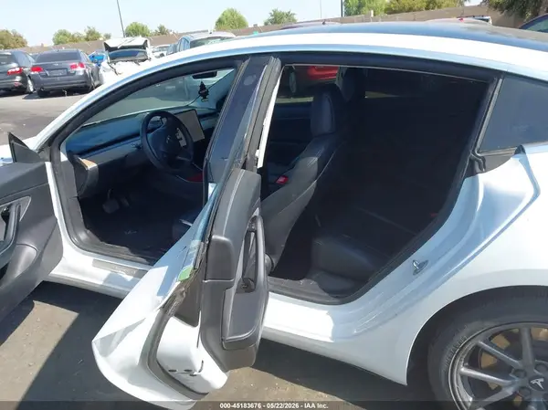 5YJ3E1EA5LF800059 2020 TESLA MODEL 3 - Image 8