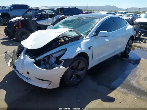 5YJ3E1EA5LF804029 2020 TESLA MODEL 3 - Image 2