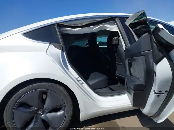 5YJ3E1EA5LF804029 2020 TESLA MODEL 3 - Image 8