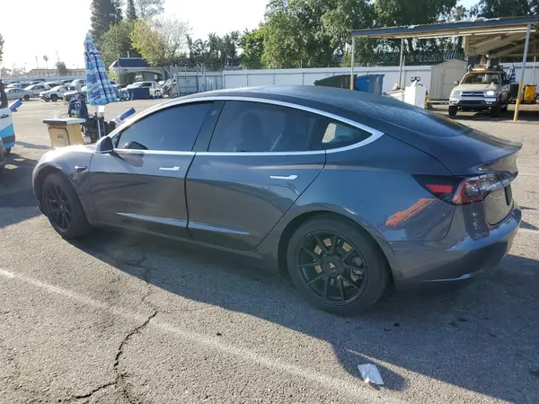 5YJ3E1EA5LF804810 2020 TESLA MODEL 3 - Image 2