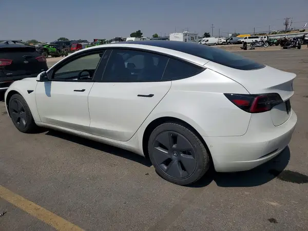 5YJ3E1EA5MF024596 2021 TESLA MODEL 3 - Image 2