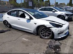 5YJ3E1EA5MF027031 2021 TESLA MODEL 3