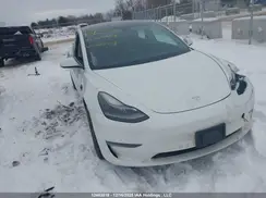 5YJ3E1EA5MF027143 2021 TESLA MODEL 3