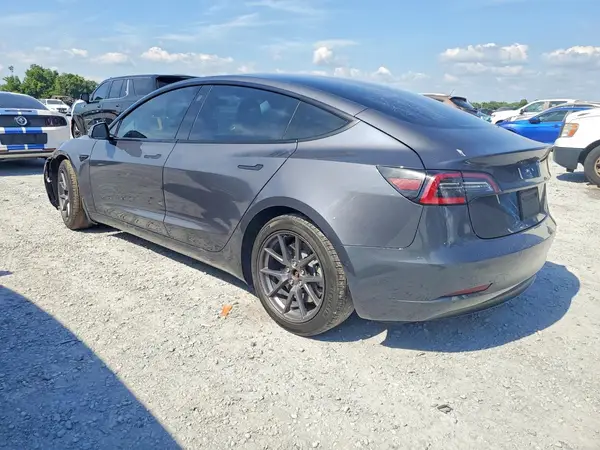 5YJ3E1EA5MF048218 2021 TESLA MODEL 3 - Image 2