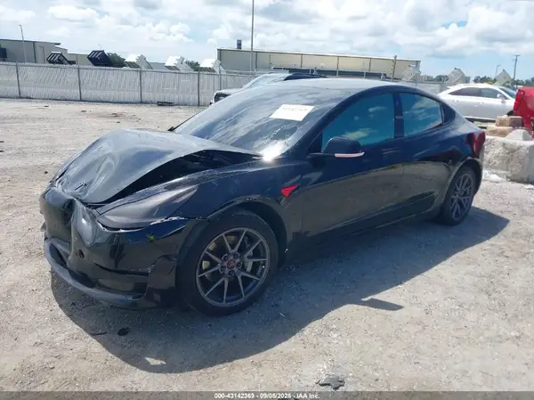 5YJ3E1EA5MF052611 2021 TESLA MODEL 3 - Image 2