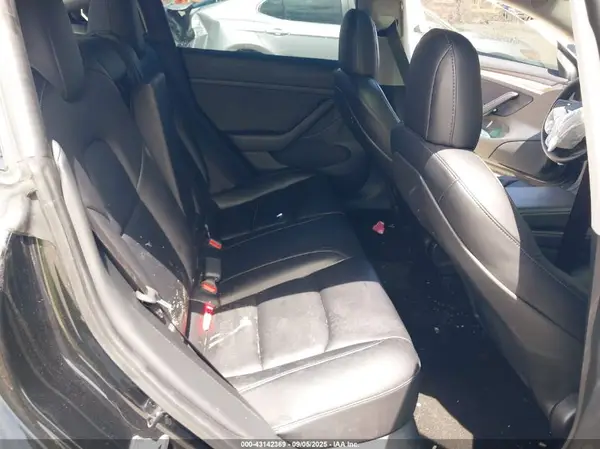 5YJ3E1EA5MF052611 2021 TESLA MODEL 3 - Image 8