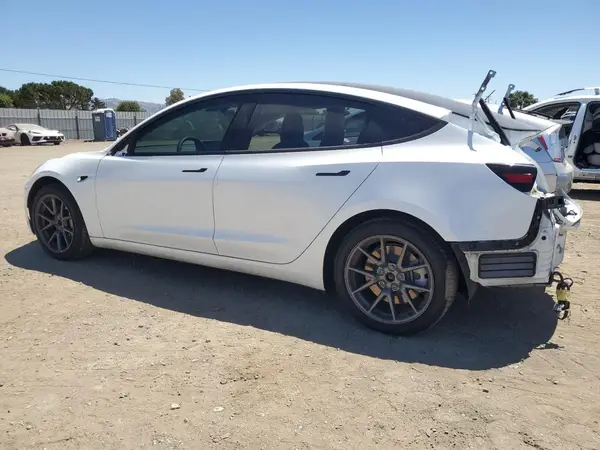5YJ3E1EA5MF052723 2021 TESLA MODEL 3 - Image 2