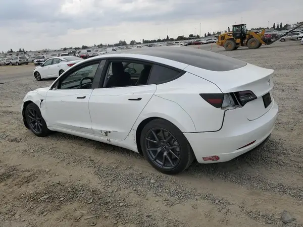 5YJ3E1EA5MF063527 2021 TESLA MODEL 3 - Image 2