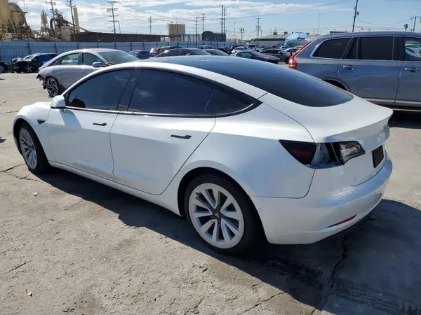 5YJ3E1EA5MF068372 2021 TESLA MODEL 3 - Image 2