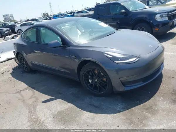 5YJ3E1EA5MF069652 2021 TESLA MODEL 3 - Image 1