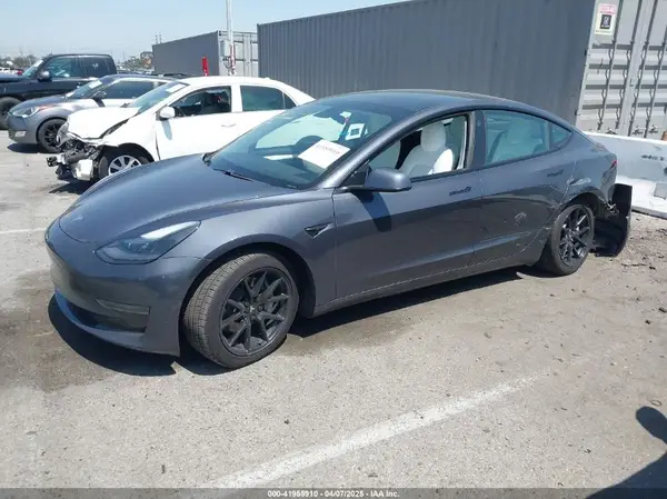 5YJ3E1EA5MF069652 2021 TESLA MODEL 3 - Image 2