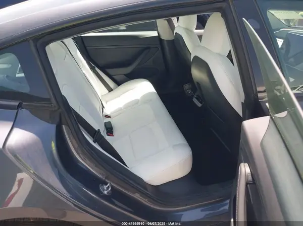 5YJ3E1EA5MF069652 2021 TESLA MODEL 3 - Image 8