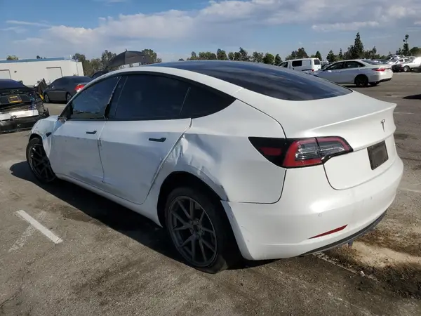 5YJ3E1EA5MF074687 2021 TESLA MODEL 3 - Image 2
