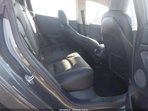 5YJ3E1EA5MF075287 2021 TESLA MODEL 3 - Image 8