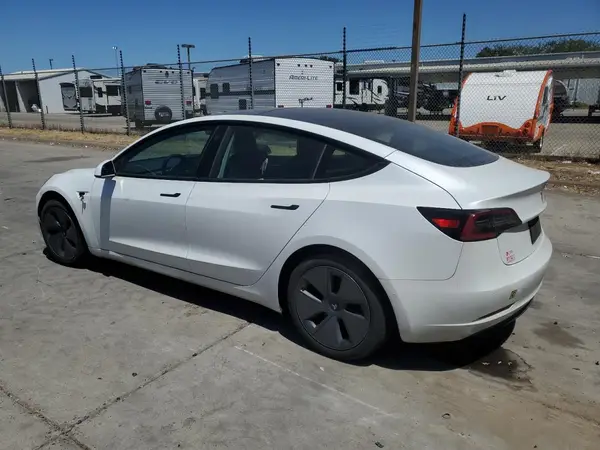 5YJ3E1EA5MF079372 2021 TESLA MODEL 3 - Image 2