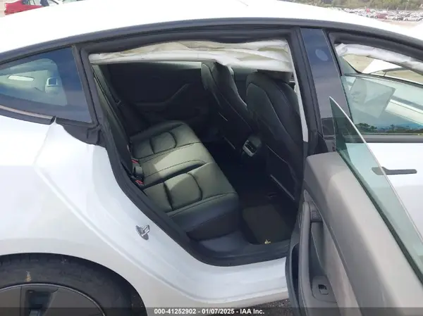 5YJ3E1EA5MF086418 2021 TESLA MODEL 3 - Image 8