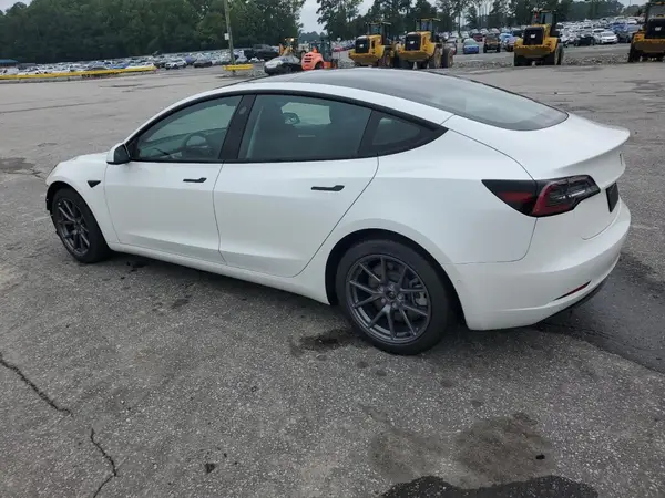 5YJ3E1EA5MF090386 2021 TESLA MODEL 3 - Image 2