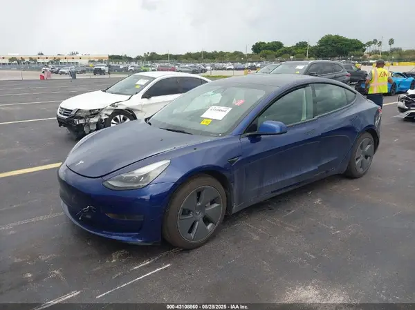 5YJ3E1EA5MF094468 2021 TESLA MODEL 3 - Image 2
