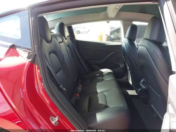 5YJ3E1EA5MF095085 2021 TESLA MODEL 3 - Image 8